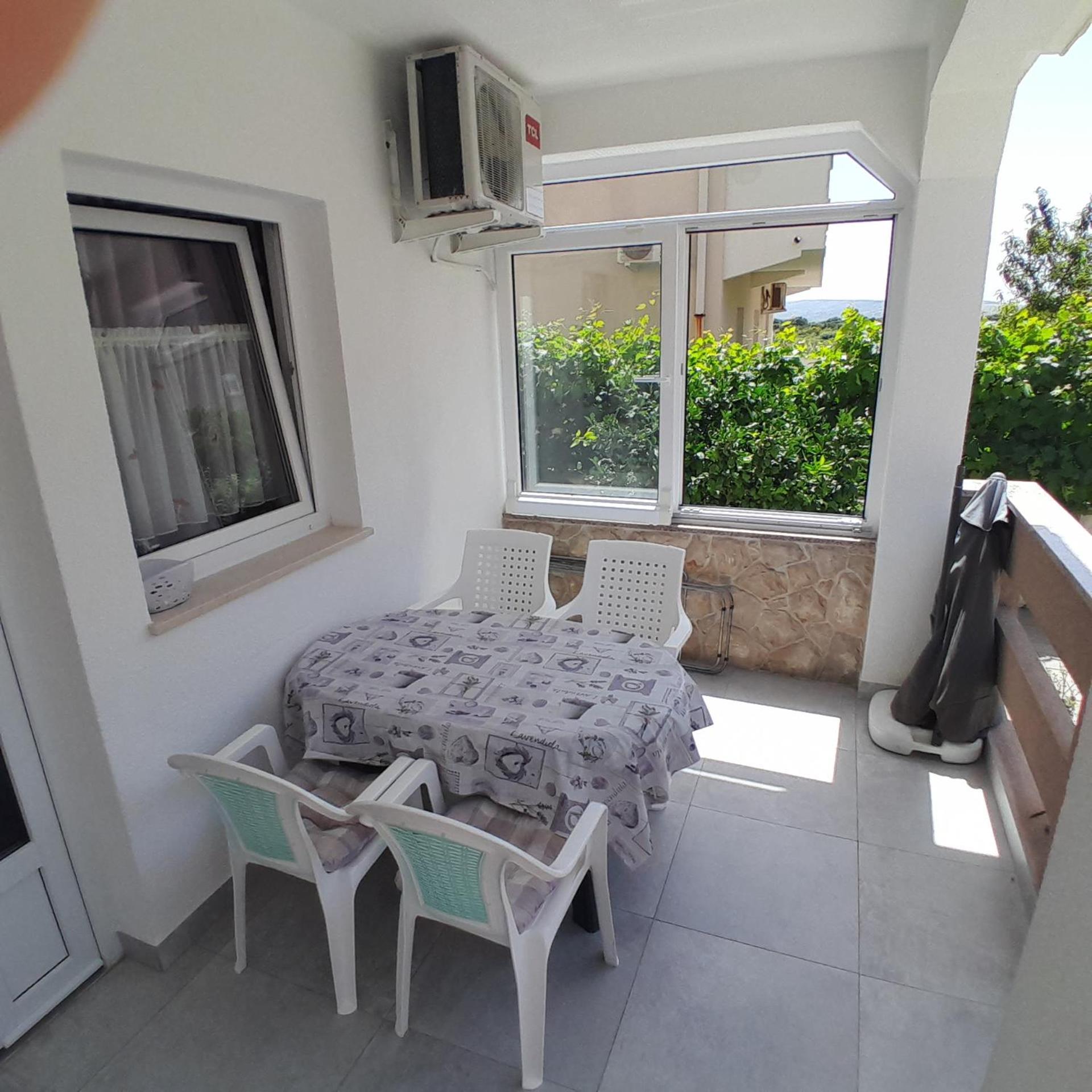 Apartments Jurjevic Novalja Exterior photo